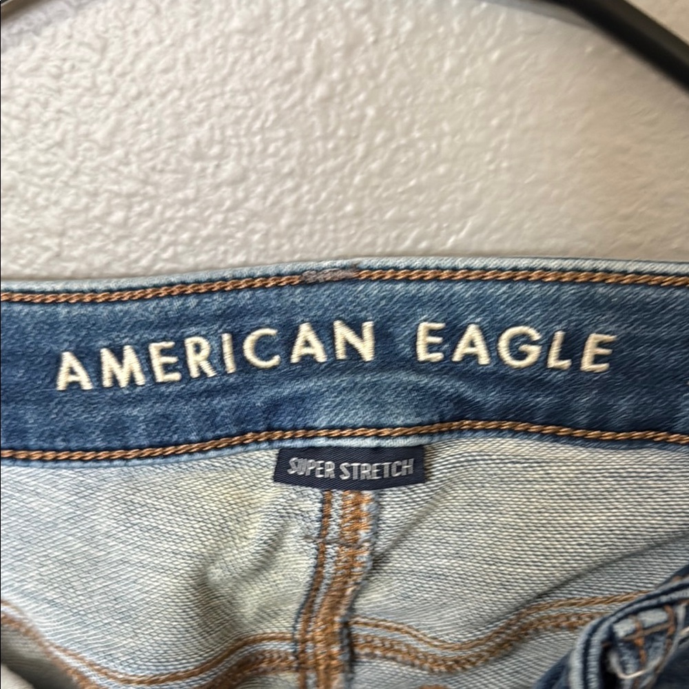 Women’s American Eagle Outfitters jeggings Distressed Jeans - Picture 7 of 9